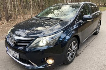 Toyota Avensis 2.0d Kombi Salon Polsk Kamera Cofania Tempomat Czujniki