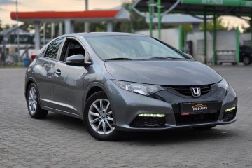 1.4 VVTI Salon Polska Tempomat Czujniki Drugie Alu !